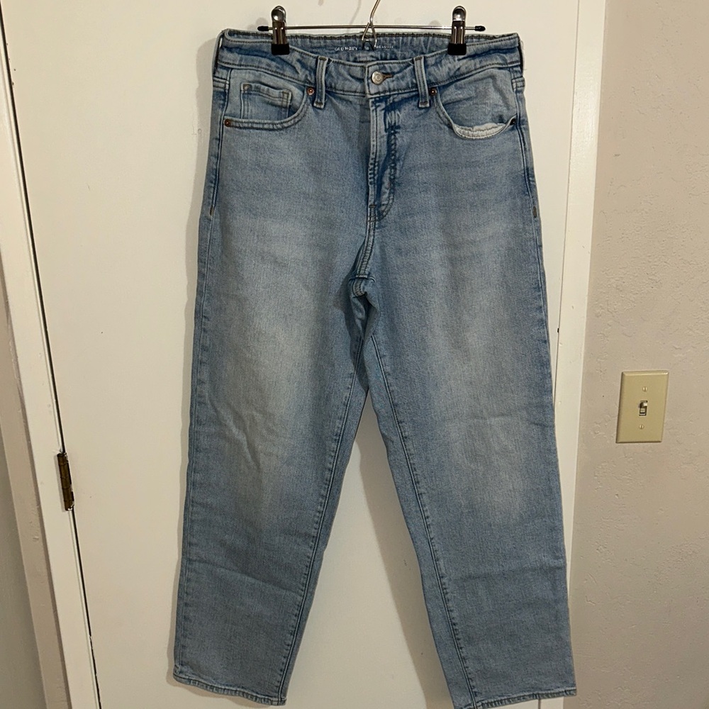 Old Navy Women’s Relaxed Light Blue Jeans